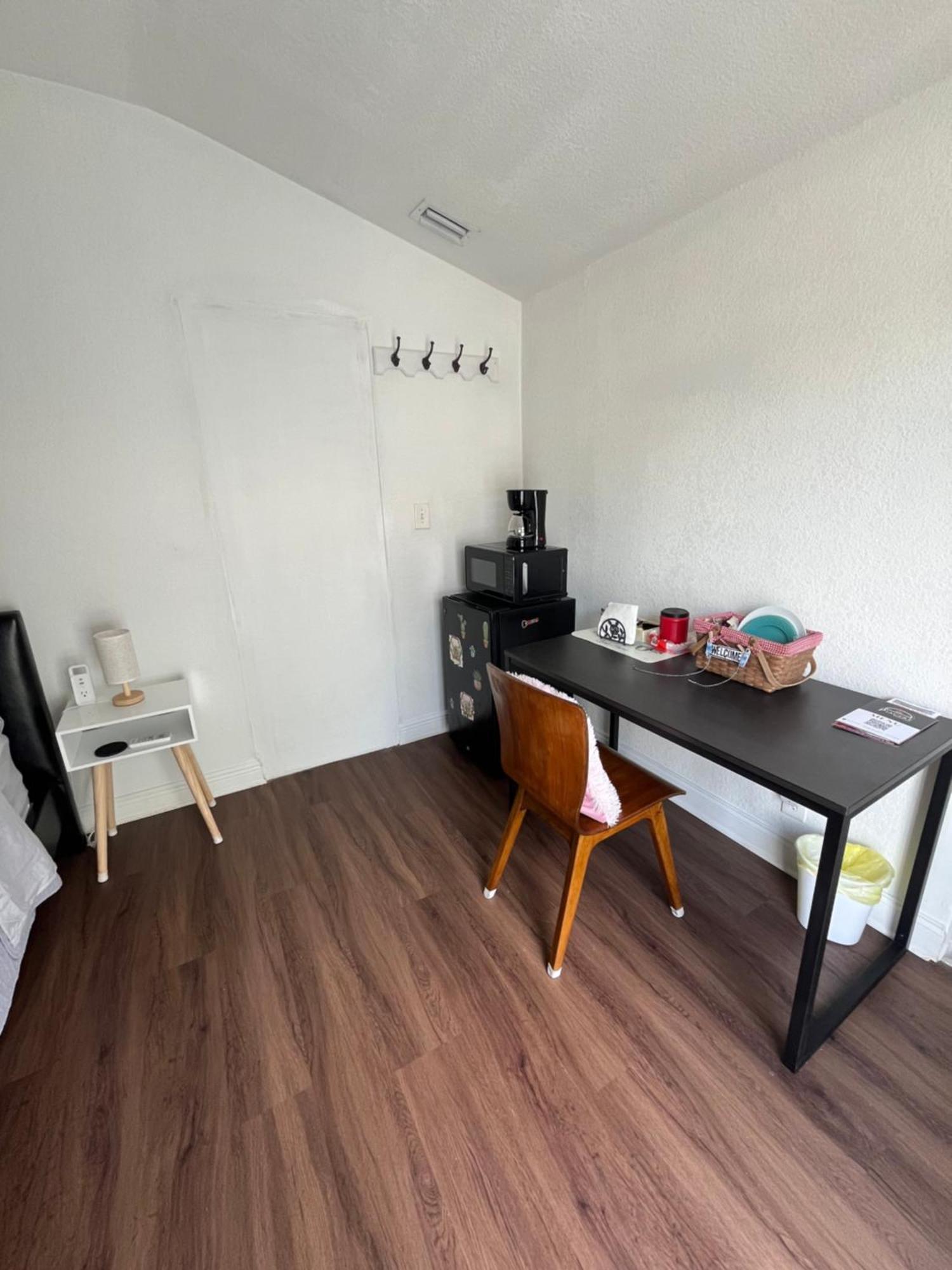Habitacion Luminosa Y Acogedora. ハリウッド エクステリア 写真